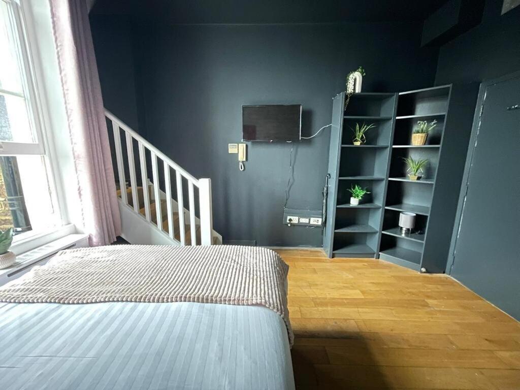 Portobello Road Artistic Studios 'Budget' Лондон Стая снимка