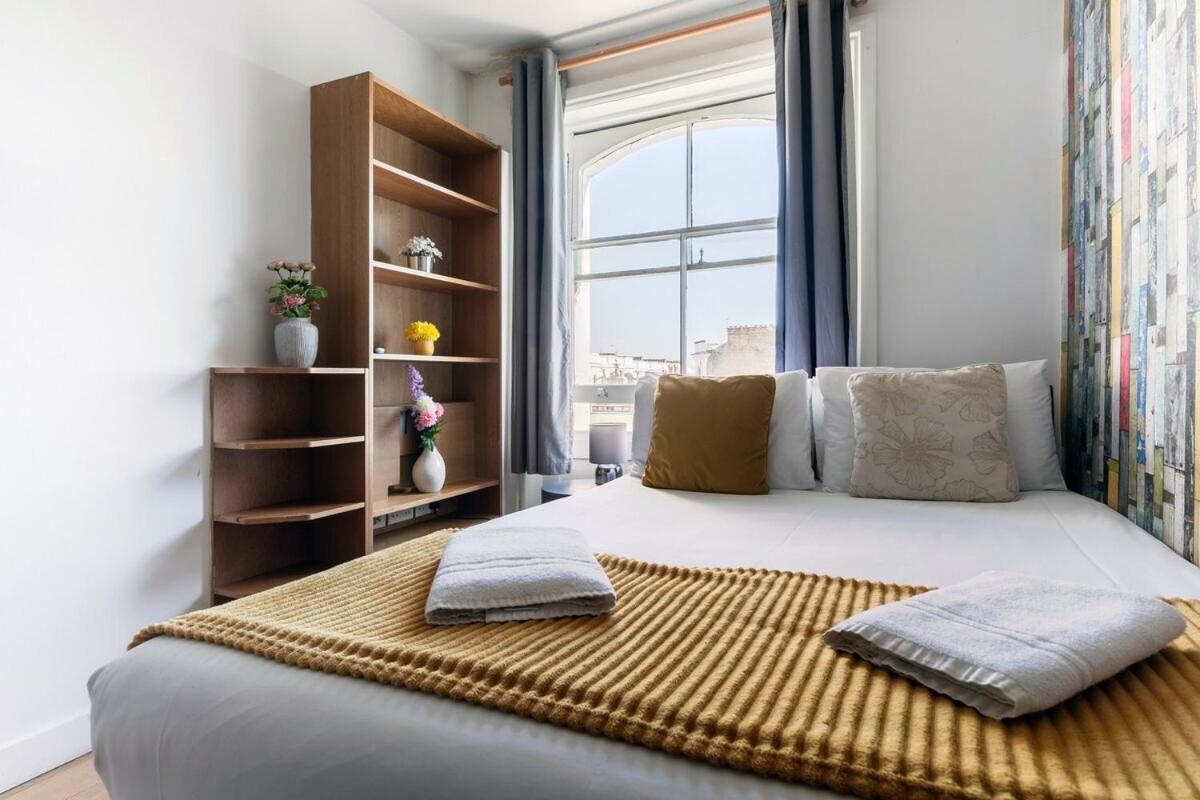 Portobello Road Artistic Studios 'Budget' Лондон Стая снимка