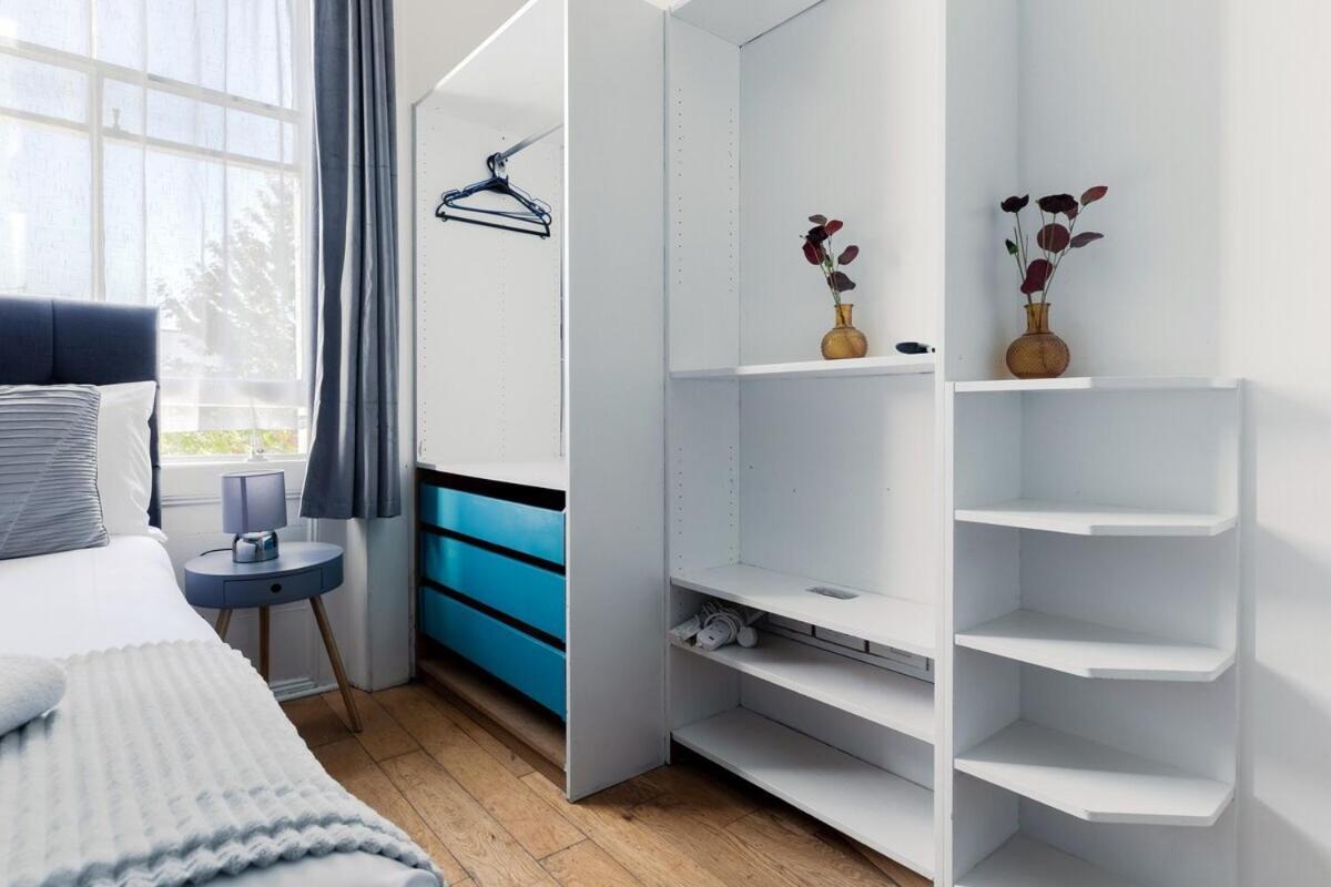 Portobello Road Artistic Studios 'Budget' Лондон Стая снимка