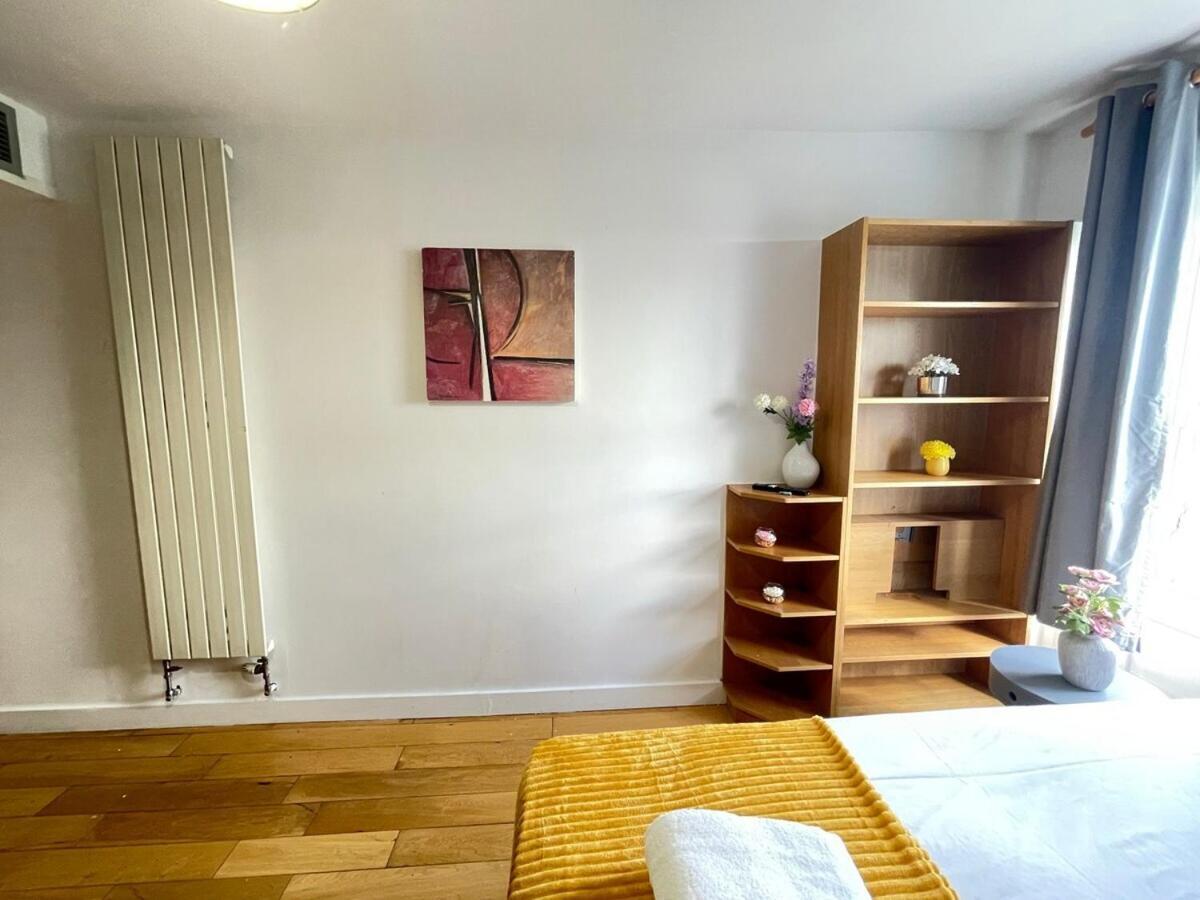 Portobello Road Artistic Studios 'Budget' Лондон Стая снимка