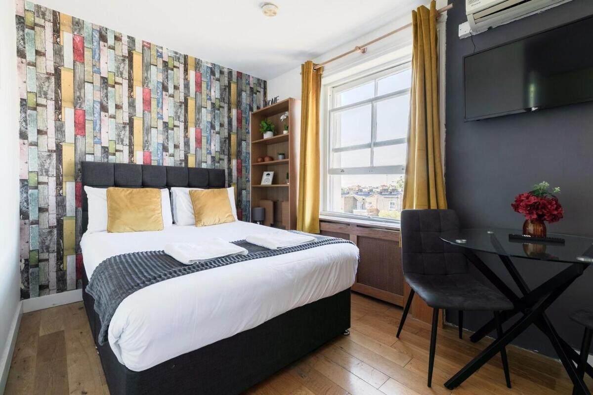 Portobello Road Artistic Studios 'Budget' Лондон Стая снимка