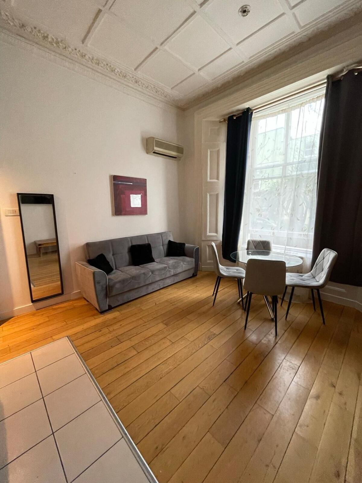 Portobello Road Artistic Studios 'Budget' Лондон Стая снимка